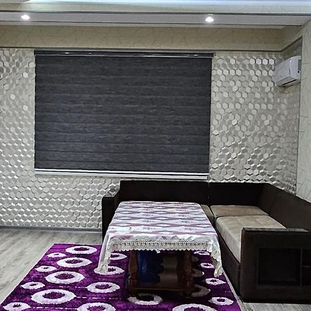 Bonushka 5 Apartment Samarkand Bagian luar foto